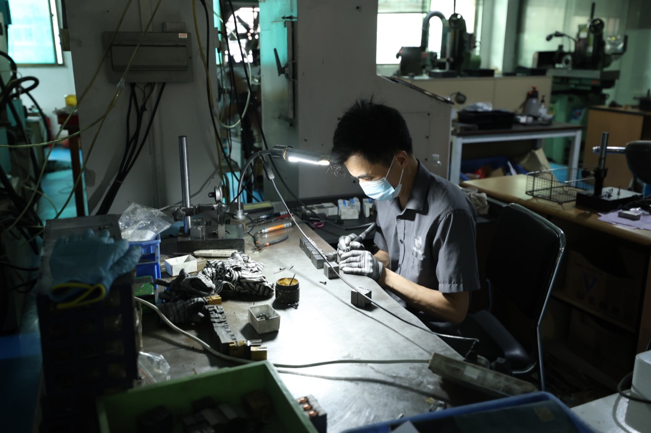 按图纸或样品定制钻尾螺丝模具
